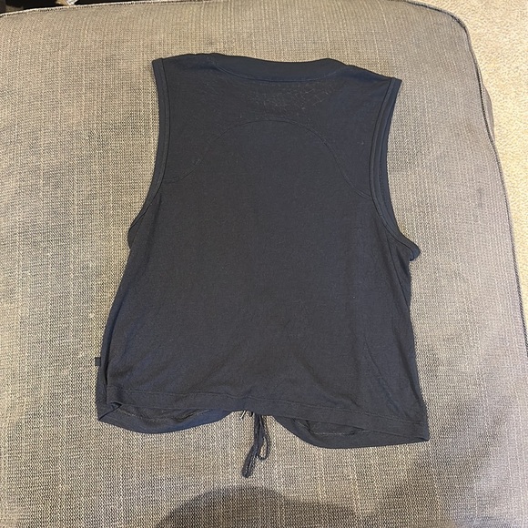 Black lululemon cropped tank top!! Not sold anymore. Super cute! - Picture 2 of 4